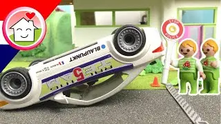 Playmobil filmpje Nederlands Stop Control - Paul en Alex spelen politie - Familie Huizer