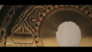 The decoration of the gilded background icon with handmade engravings filled with enamel paints.