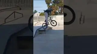 one of the best sketchy 360 😆 #bmxpark #bmxlife how to hop 360 on channel #sketchy