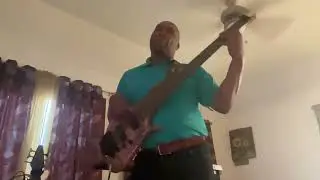 I Still Rise - Yolanda Adams ( Live) - Bass Cover