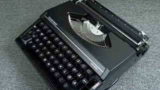 Друкарська машинка Silver Reed SR-200, Японія