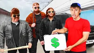 NOUS SOMMES POURSUIVIS PAR LA MAFIA !