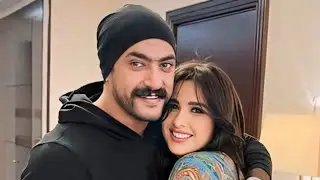 شكلهم ما صدقوا خلصوا من بعض. فيديو يرصد رد فعل ياسمين عبد العزيز بعد رؤيتها احمد العوضي بعد الانفصال