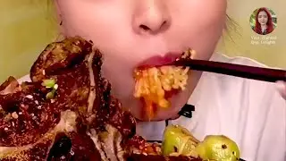 Come eat together. It tastes really delicious. Do you want to try it?