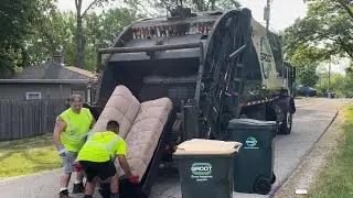 Groot Mack MR McNeilus Rear Loader Garbage Truck Packing Furniture and Other Bulk!