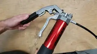 Preparing & Using the Industrial Duty Two Way Pistol Lever Grease Gun