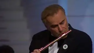 Andrea Griminelli plays Vivaldi Flute Concerto in G. Min. Op.10 No.2, RV 439 