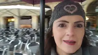 Silvia San Mart&iacute;n shows you 