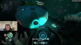 I Finally Built My First Base ! (Subnautica)