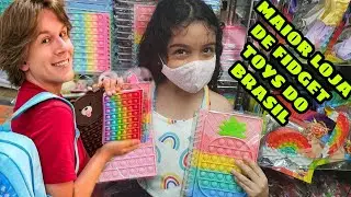 FUI NA MAIOR LOJA DE FIDGET TOYS DO BRASIL /A LOJA QUE TIO LUCAS VAI!!!
