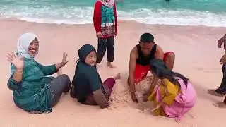 piknik asik bersama  #anandatour #karanganyar #pantaigunungkidul #sadranan #pantaibaron