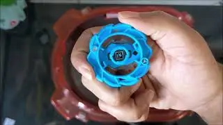 Kraken K4 (Unboxing & Test Battle) - Beyblade Burst Turbo
