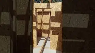 Casă făcută numai din lemn și OSB (3)