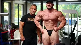EP2 Hunter Labrada IFBB Tampa Pro Debut - Posing with Lee Labrada