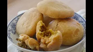 FLAKY MOONG DAL KACHORI RECIPE