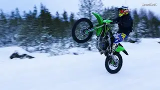 Kawasaki KX250F 4-Stroke Winter Wheelies & Braaps