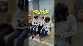 seasik ini duduk di kursi sofa santai kayu jati #sofasantai #sofaminimalis #sofajati #sofajatijepara