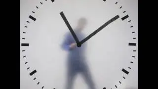 The hands of Maarten Baas' Schiphol clock are drawn on in real time