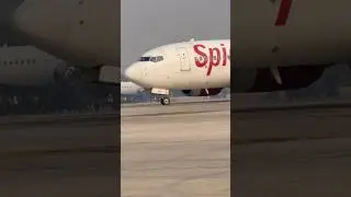 SpiceJet | Boeing-737 | #shorts #trending #viralshorts #aviation #spicejet #boeing #takeoff