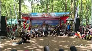 Penampilan pencak silat smi benteng di cigangsa