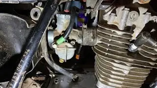 Removing the carburetor on my Honda XL 175 K2