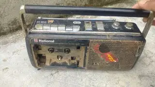 Cleaning and restoring National rx-m50 radio cassette player#national #panasonic #radio #cassette