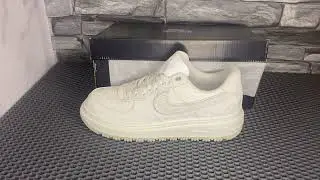 Кроссовки Nike Air Force 1 LUXE