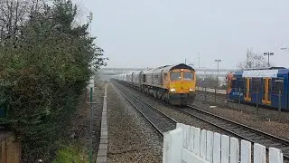 66764 Major John Poyntz powering through Meadowhall railway station 2026