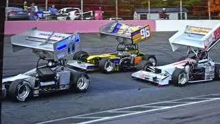 Тайлер Шуллик занял второе место на гоночной трассе Caraway Speedway 14 ноября 2025 г.