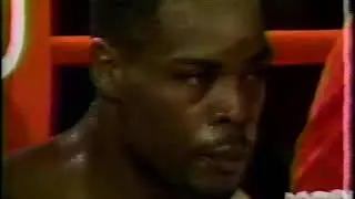 Aaron Davis vs Billy Burbin