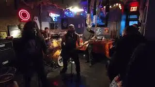 Mindfield Playground @Mikes Tavern 10/29/22 Cages