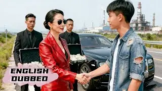 Poor boy once helped fallen CEO, now she returns with trillion-level investment!