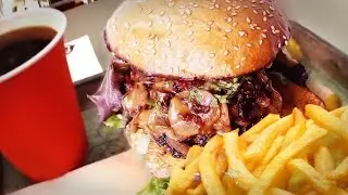 Dégustation BURGER BANANE & CACAHUÈTE du CAMION QUI FUME avec Caelan