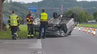 Wiezikon bei Sirnach TG: Auto prallt gegen Baum