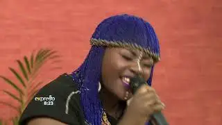 Amanda Black Performs 