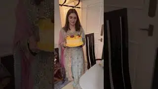 Kiran ke gaher ayee dawat per