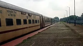 Sikkim Mahananda Express || Alipurduar Junction - Delhi