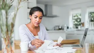 Household debt falls for the first time in six years: New York Fed