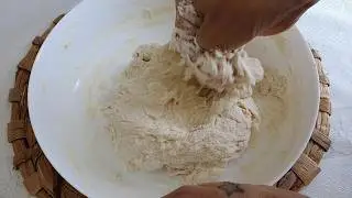 READY IN MINUTES WITHOUT USING A ROLLING PIN