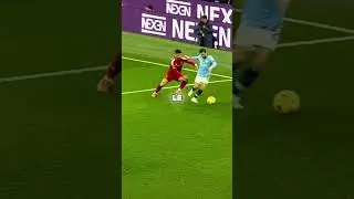 Les 5 meilleurs milieux de terrain en ce moment #football