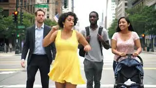 Traffic Signal Turns Dancer! 🚦💃 Flashmob Surprise at the Crosswalk!#shorts #short #shortvideo #art