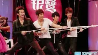 [091215] Fahrenheit 飞轮海 on 弦歌寄意（YES93.3FM） Part 2/5