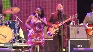 Sharon Jones & The Dap Kings - I Learned The Hard Way Live Op Pinkpop 2012