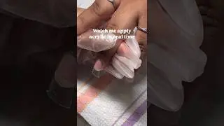 This is what mastering liquid to powder ratio looks like 🤍 #acrylicapplication