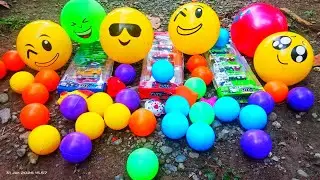 Aku hunting mainan bola balon dan mobil mobilan