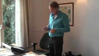 Ontspannen achter je computer - Doe deze jobmassage tip van de dag