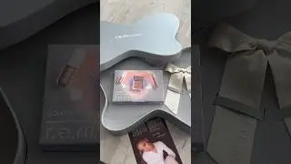 Yours Truly Makeup Collection 🎀 TY #rembeauty #arianagrande #makeup #unboxing #prhaul