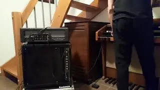 Leslie 147