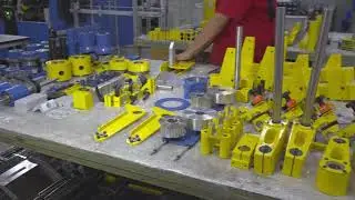 Dubuit Far East   Assembling