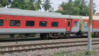 20919 Ektanagar (Kevadiya) MGR Chennai Central Express With Kalyan WAP-7